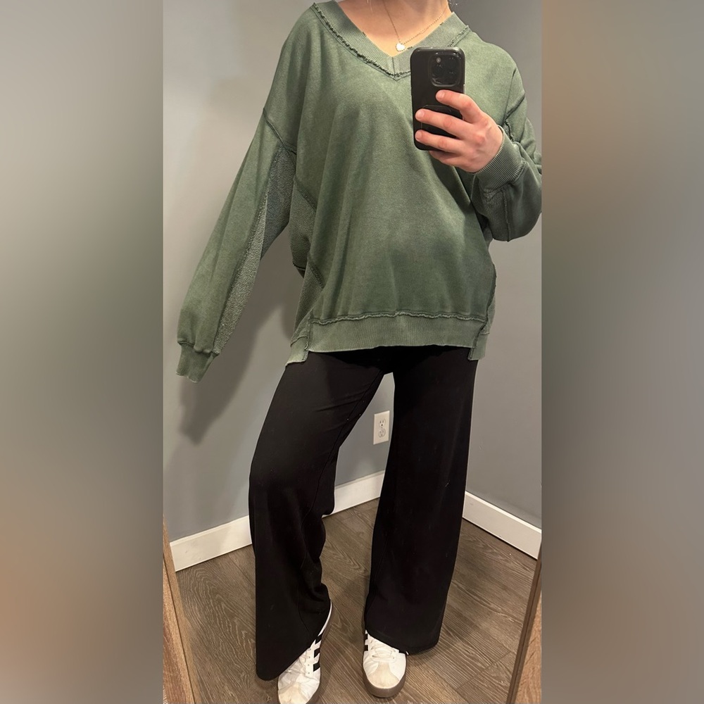 Aerie Olive V-Neck Sweater - Picture 4 of 8